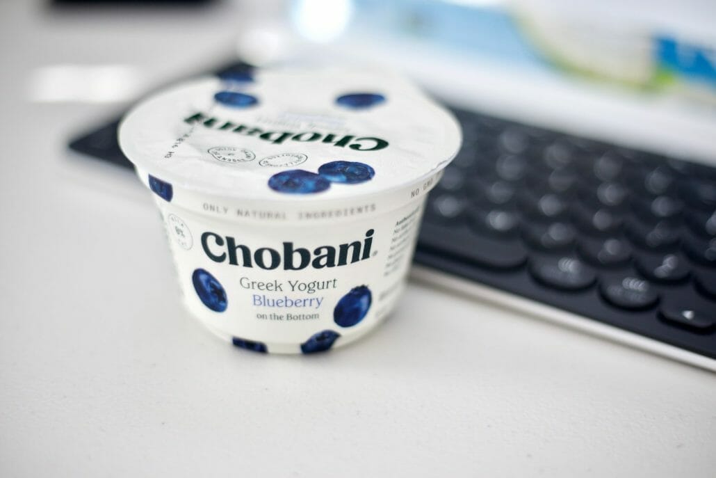 Non-dairy yogurt for vegan diet