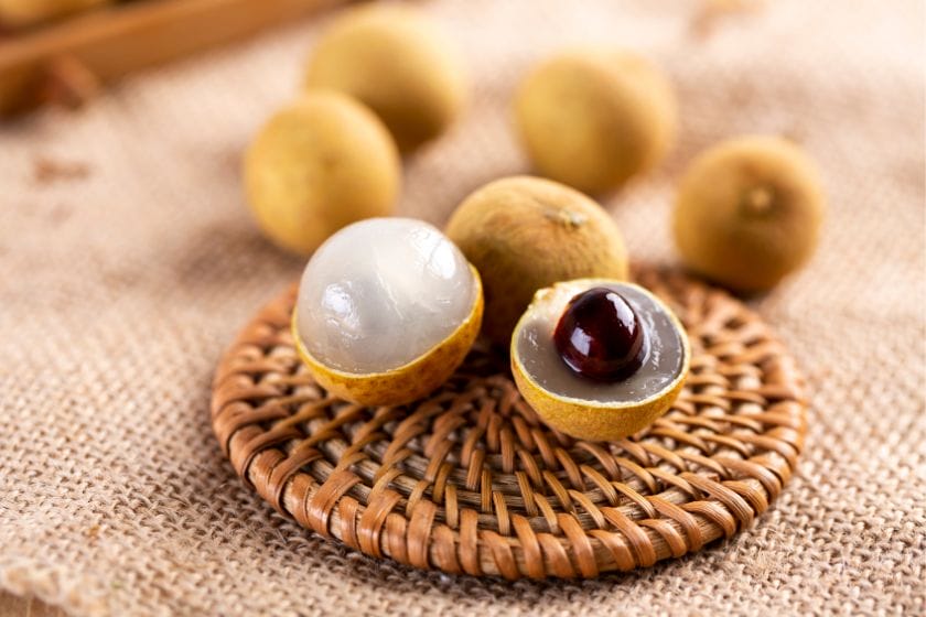 Rambutan Seeds Vs Longan Fruits - What's The Difference?