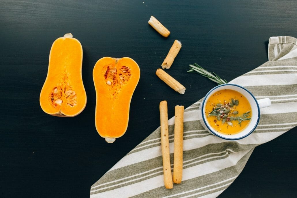 How To Eat Cantaloupe Seeds?