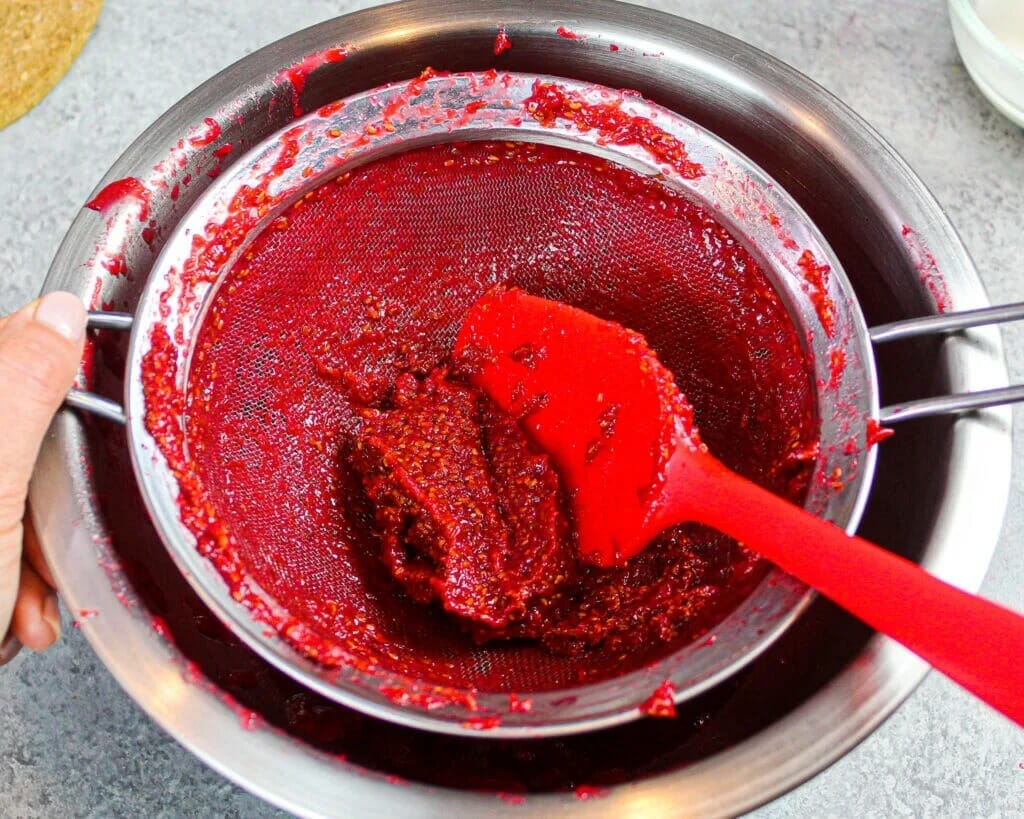 How is raspberry seed oil made ?