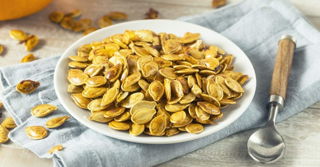 How to feed your dog pumpkin seeds
