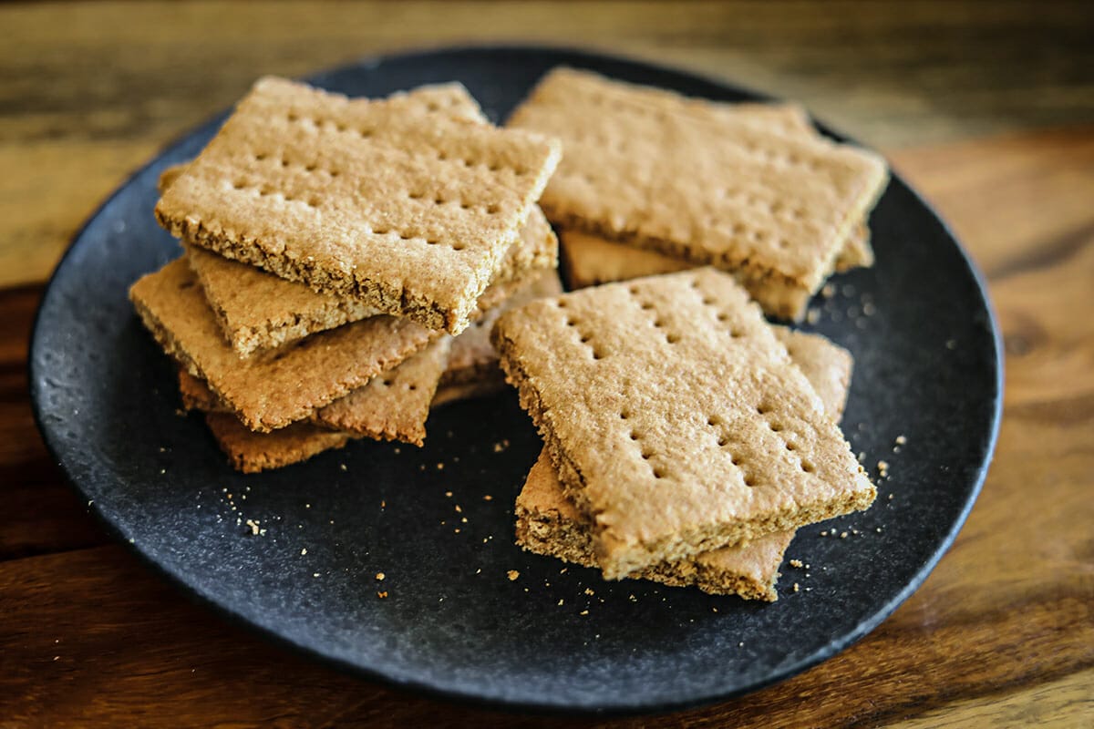 Are Graham Crackers Vegan? Find Out Here!