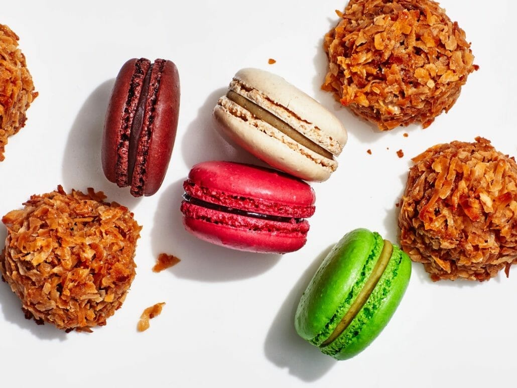 Are Macarons And Macaroons The Same Thing?