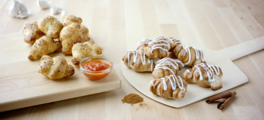 Are The Cinnamon Knots From Papa John's Vegan?