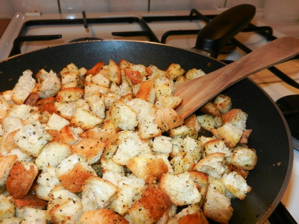 Homemade Vegan Croutons