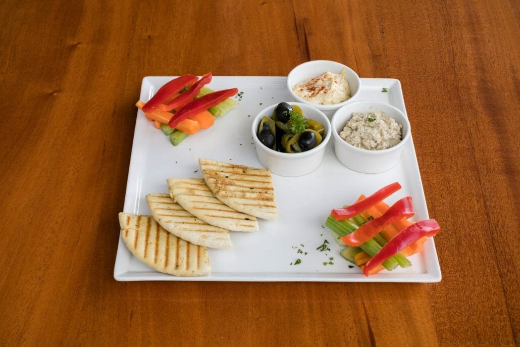 How To Serve Gluten-Free Pita Bread?