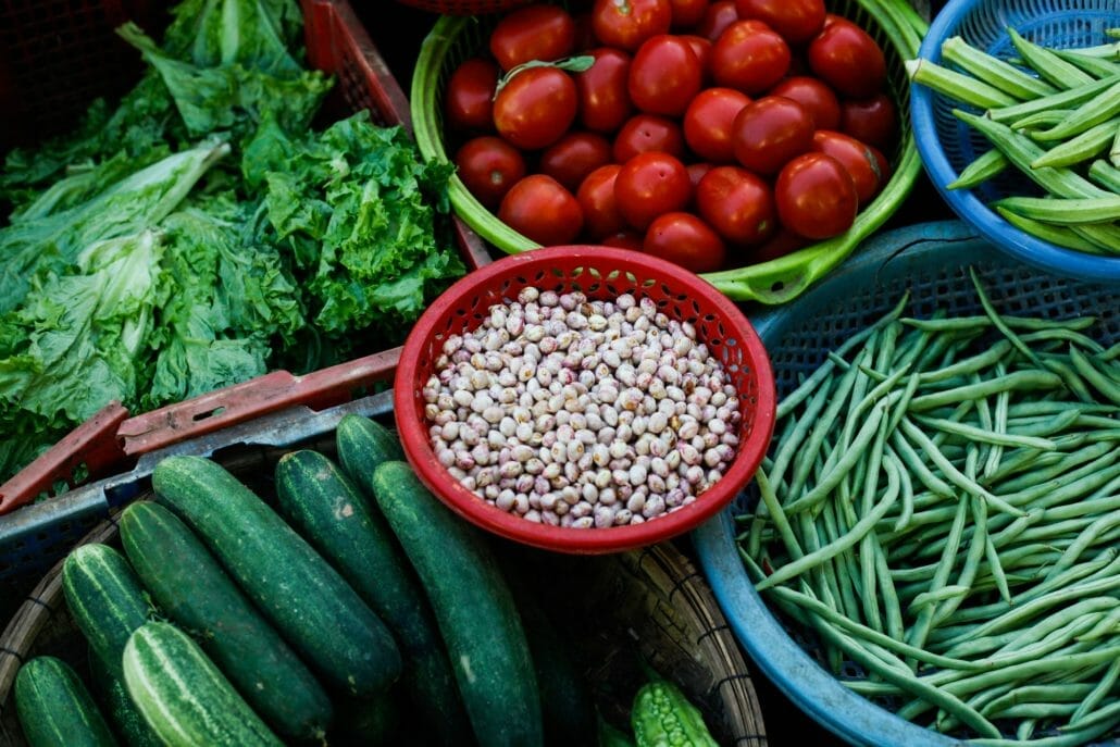 What Vegetarian Sides Does Subway Offer?