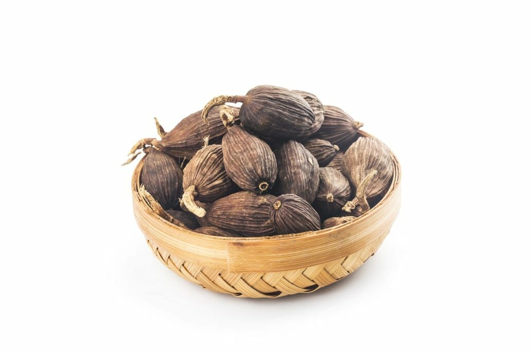 Do Cardamom Seeds And Cardamom Pods Have The Same Flavor?