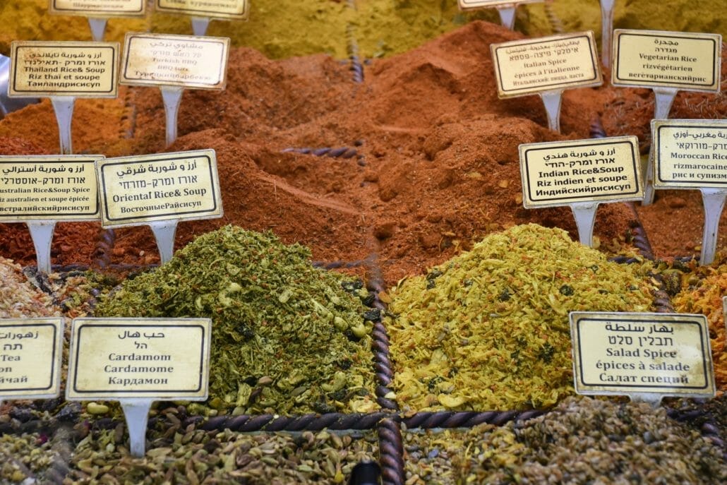 Cardamom Seeds Vs. Pods: How Do They Compare?
